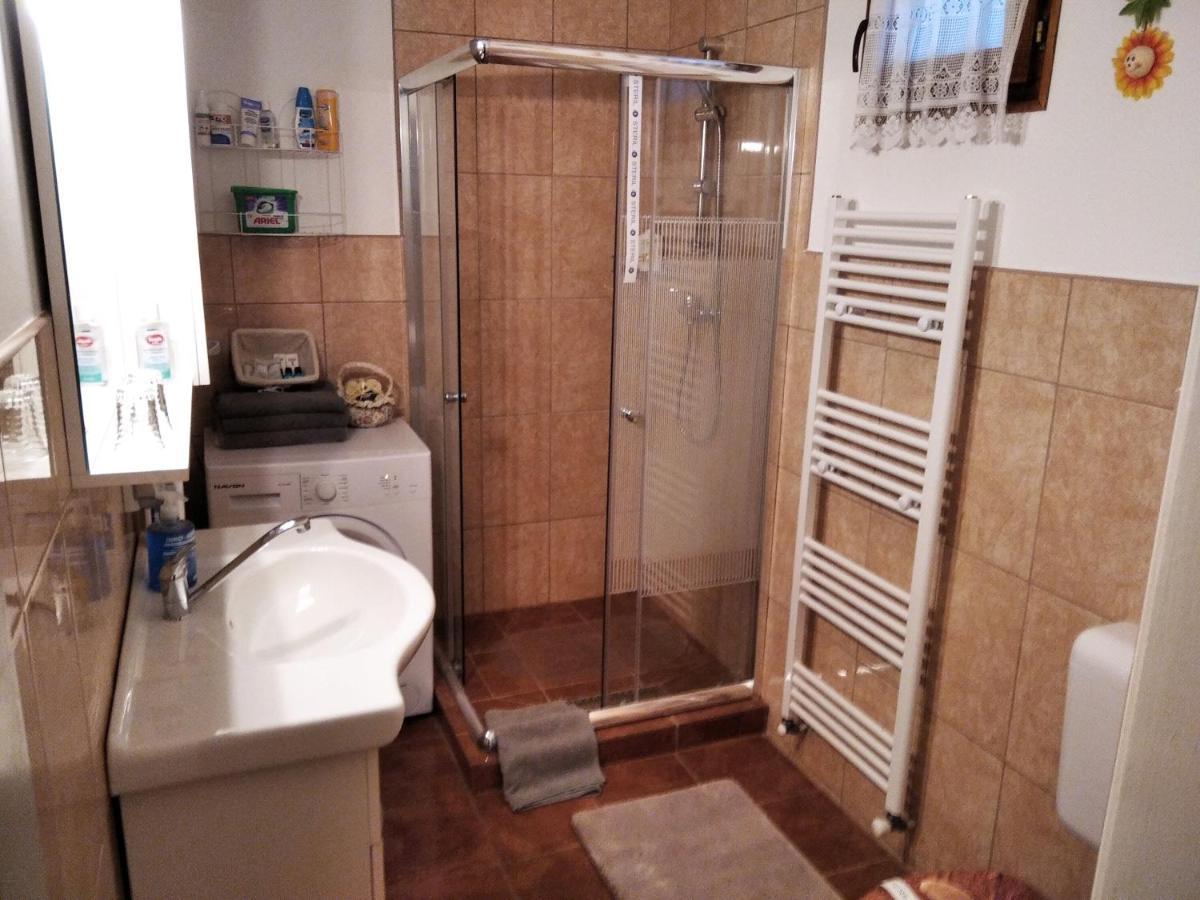 Moezsi Apartman Tolna 외부 사진