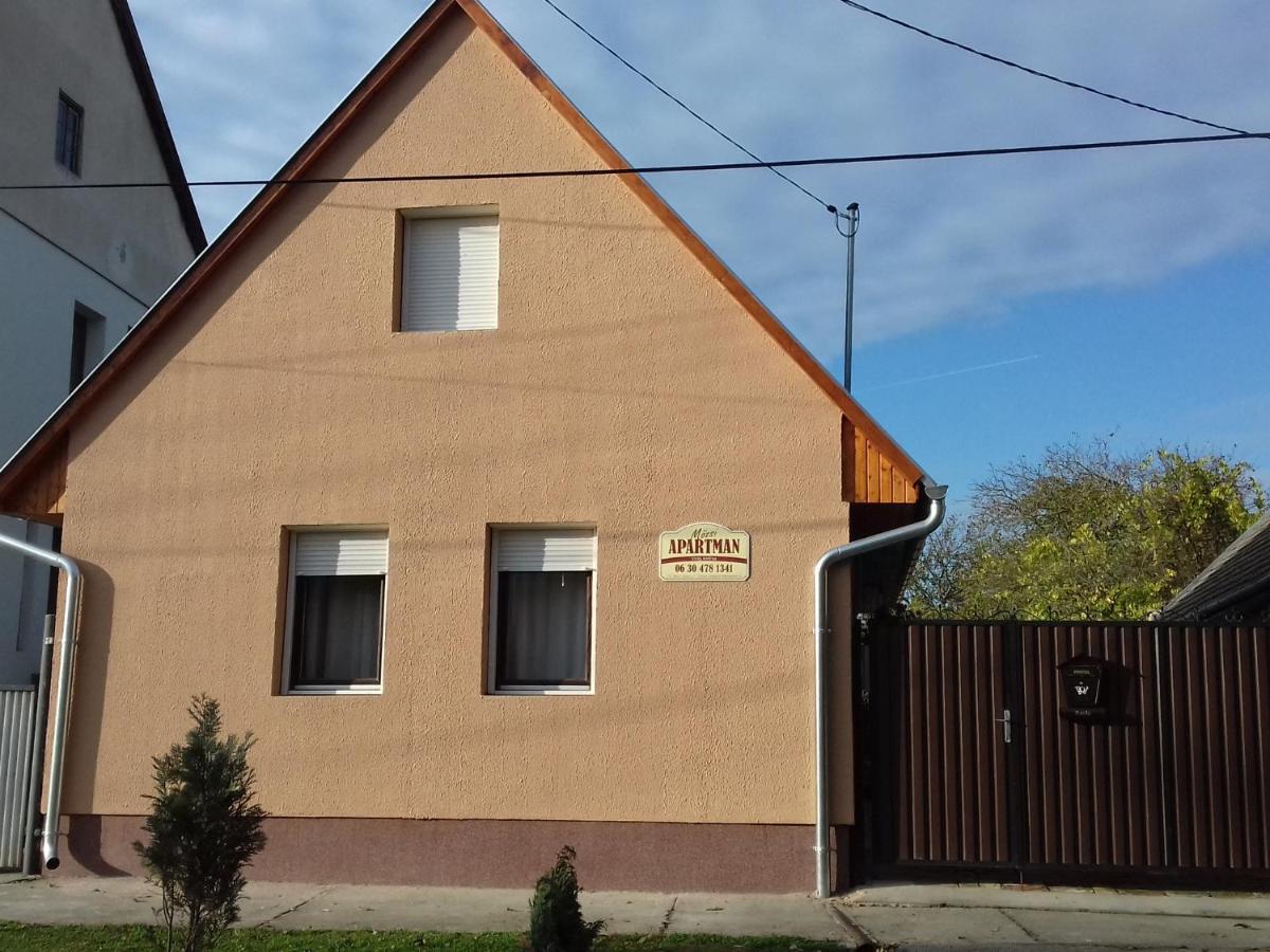 Moezsi Apartman Tolna 외부 사진