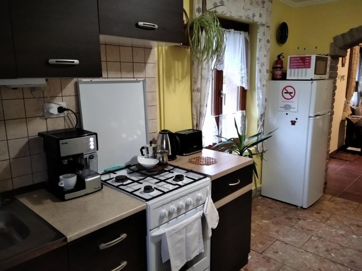 Moezsi Apartman Tolna 외부 사진