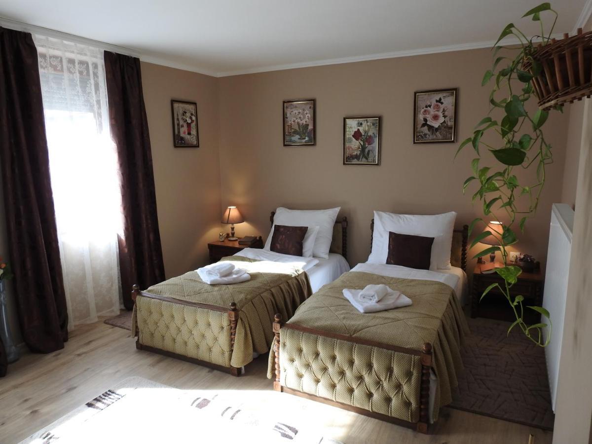 Moezsi Apartman Tolna 외부 사진